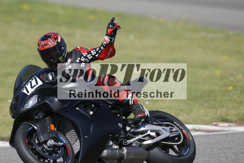 /10 20.04.2026  Pluess Moto Sport ADR/Freies Fahren/727